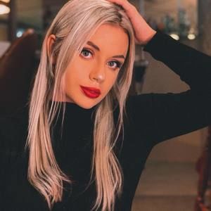 Meet your Posher, Camryn